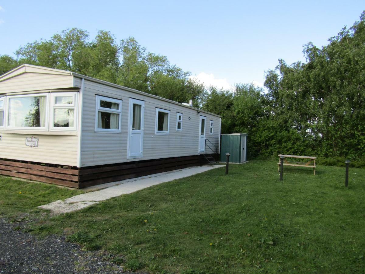 Fenlake Holiday Accommodation Metheringham Exteriör bild