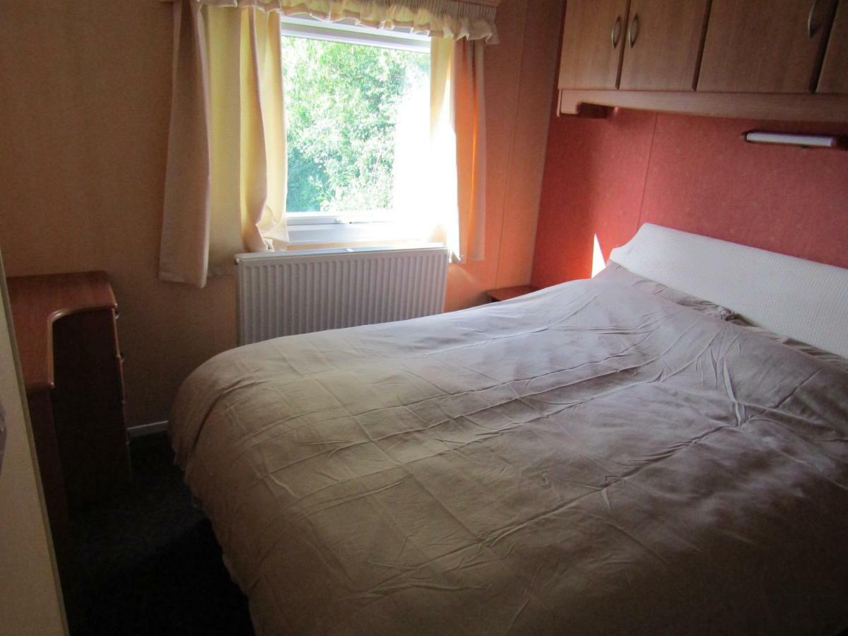 Fenlake Holiday Accommodation Metheringham Exteriör bild