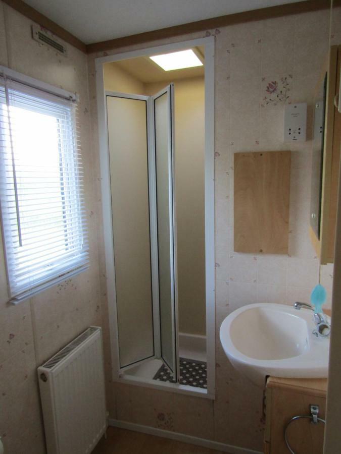 Fenlake Holiday Accommodation Metheringham Exteriör bild