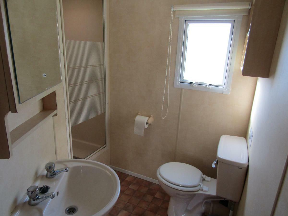 Fenlake Holiday Accommodation Metheringham Exteriör bild