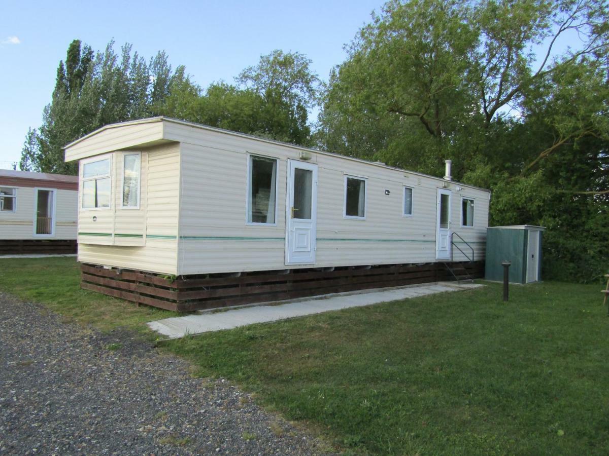 Fenlake Holiday Accommodation Metheringham Exteriör bild